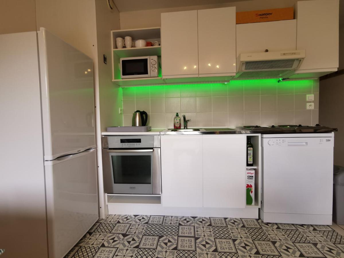 Au 11 T3 Duplex, Village Vacances, Piscines, Parking Saint-Geniez-d'Olt Exterior foto